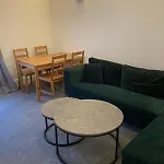 Oxford Street 2 Bed Apartment