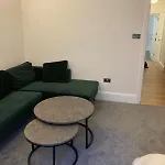 Oxford Street 2 Bed Apartment