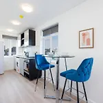North West London Studio Apartment Ideal For Long & Short Stays Offers