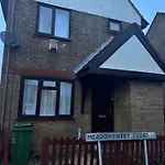 Spacious Double Room Near Excel London