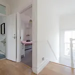 Split-Level Spacious Family Apartment