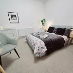 Lovely 2Br Flat In London, Turnpike Lane N8 - Piccadilly Line