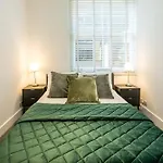 Unique Central London Apartment -Convenience