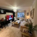 Cozy House To Enjoy The Day