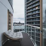 Luxury 2 Bedroom Penthouse With Thrilling Waterfront And City Views, Canary Wharf