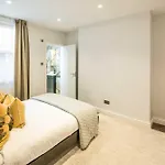 Brand New 1-Bedroom In Central London And Convenient