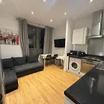 Comfortable - Cosy - Budget Studios In City Center