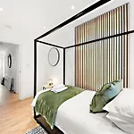 Stylish I Extended Stays I Free Parking
