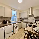 Netflix-13Min To Battersea Park-Smart Tv-Wifi-Wd