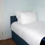 Earlycheckin Spacious House W Parking In London