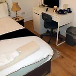 Earlycheckin Spacious House W Parking In London