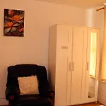 Earlycheckin Spacious House W Parking In London