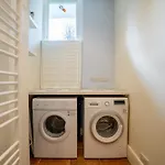 The Plush Putney Apartment - 2 Bed - 2 Bath - Ground Floor Apt