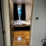 Small-Budget Double Bedroom - Shared Bathroom