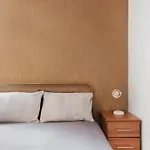 New Cosy Excel 1 Bedroom Apartment