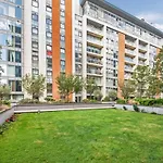 New Cosy Excel 1 Bedroom Apartment