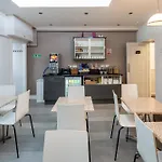 OYO Bakers Hotel