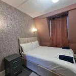 A8-3Rd Floor 3-Bed Flat In Elephant And Castle