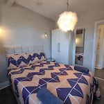 A8-3Rd Floor 3-Bed Flat In Elephant And Castle