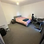 Luxurious Bedroom In One Bed Apartment