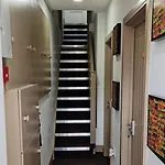 Studio-Sleeps 2-Garden-30 Min Central Ldn