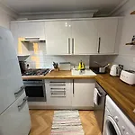 Cozy 1 Bed Flat With Terrace Close To Portobello