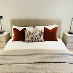Exotic White City Apt -Steps To Tube, Westfield, Portobello