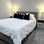 2 Bedroom Flat London