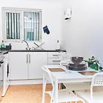 Emerald Excel City Airport O2 Apartment