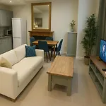 Central London Flat - 3 Min To West Kensington Station