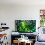 The Cosy Urban Jungle - Brixton