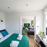 The Cosy Urban Jungle - Brixton