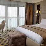 Putney Hotel; BW Signature Collection