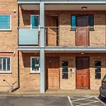 Prime Battersea & Clapham Modern Apartment Free Parking