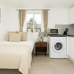 Modern Studio Flat - Hyde Park Access