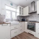 Elegant 2Br Apartment - Harlesden Comfort