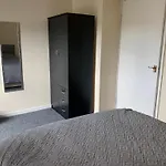 Spacious 4-Bedroom House Near Station