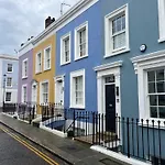 Newly Refurbished- Awesome Very Central Flat In Famous Notting Hill With A Balcony