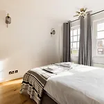 Pass The Keys Spacious 2 Bed Flat By South Kensington Station