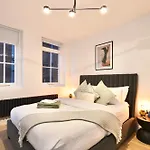 Newly Refurbished W/ River Views