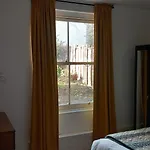Spacious 1-Bed Apt In Islington