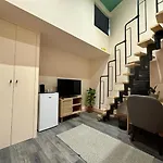 Stylish And Funky Studio Retreat, Perfect For 2 Guests