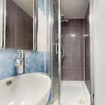 Charring Cross London, Prime Location
