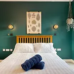 George\'S Place In Wembley - Close To Wembley Stadium & Wembley Arena