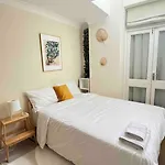 Private Bedroom&Bath Marylebone
