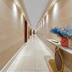 250 Sqm Mega Mansion