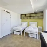 Ravenscourt House