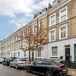 Niru Experience Elegant Apartment In Kensington