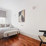 Luxury Corner - La Reserve Knightsbridge