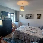 4 Bed Masonette With Garden